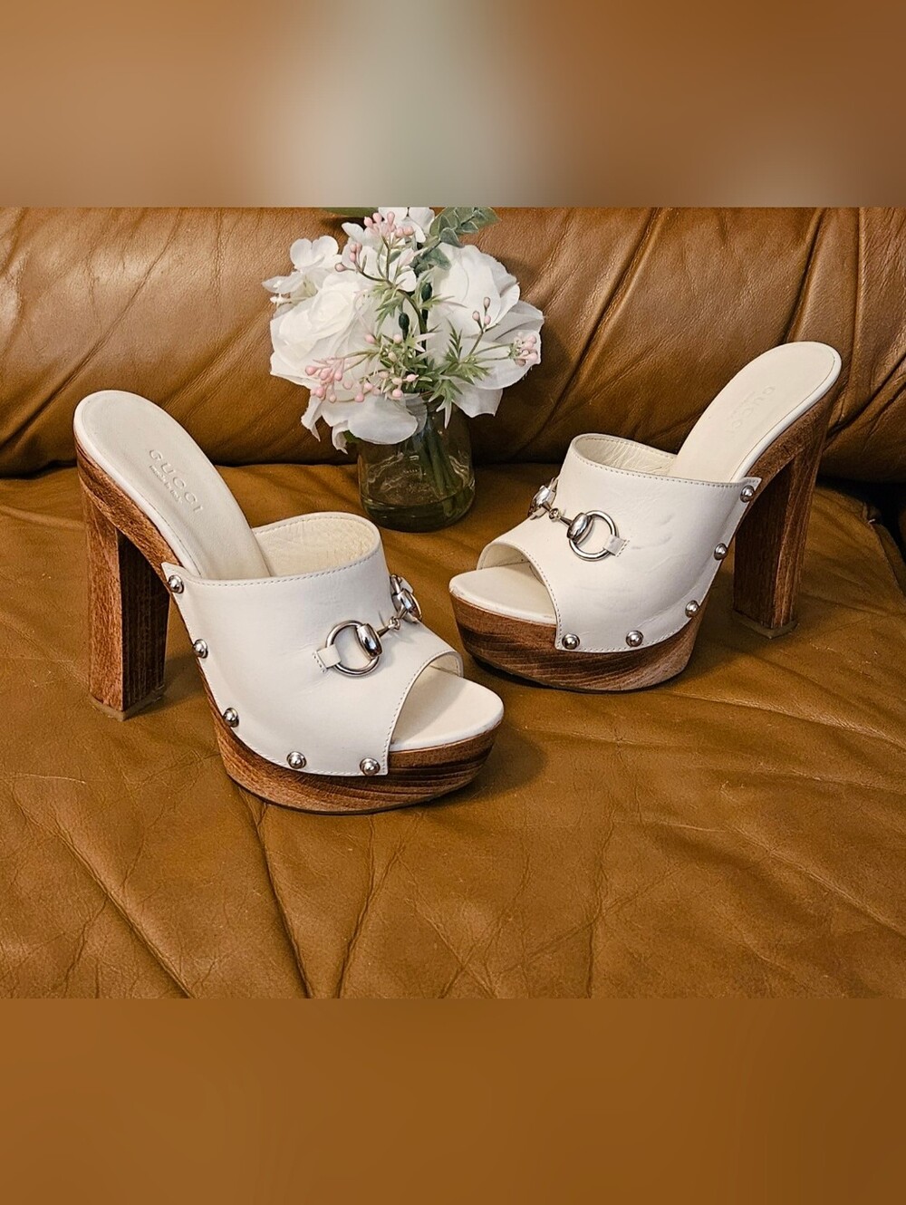 GUCCI Off-White Leather Studded Platform Mule Heels Size 5 US
